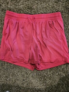 Women’s Active Mesh Shorts - Hot Pink